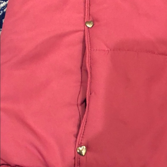 Double sided vest with hoodie for girls. - Picture 3 of 5